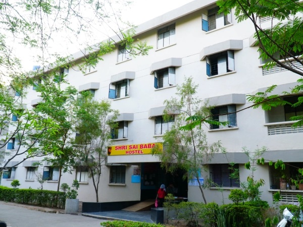 Hostel Tour — 5