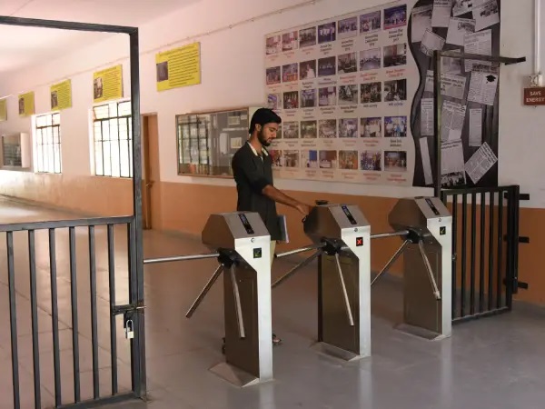 Security Tour — 5
